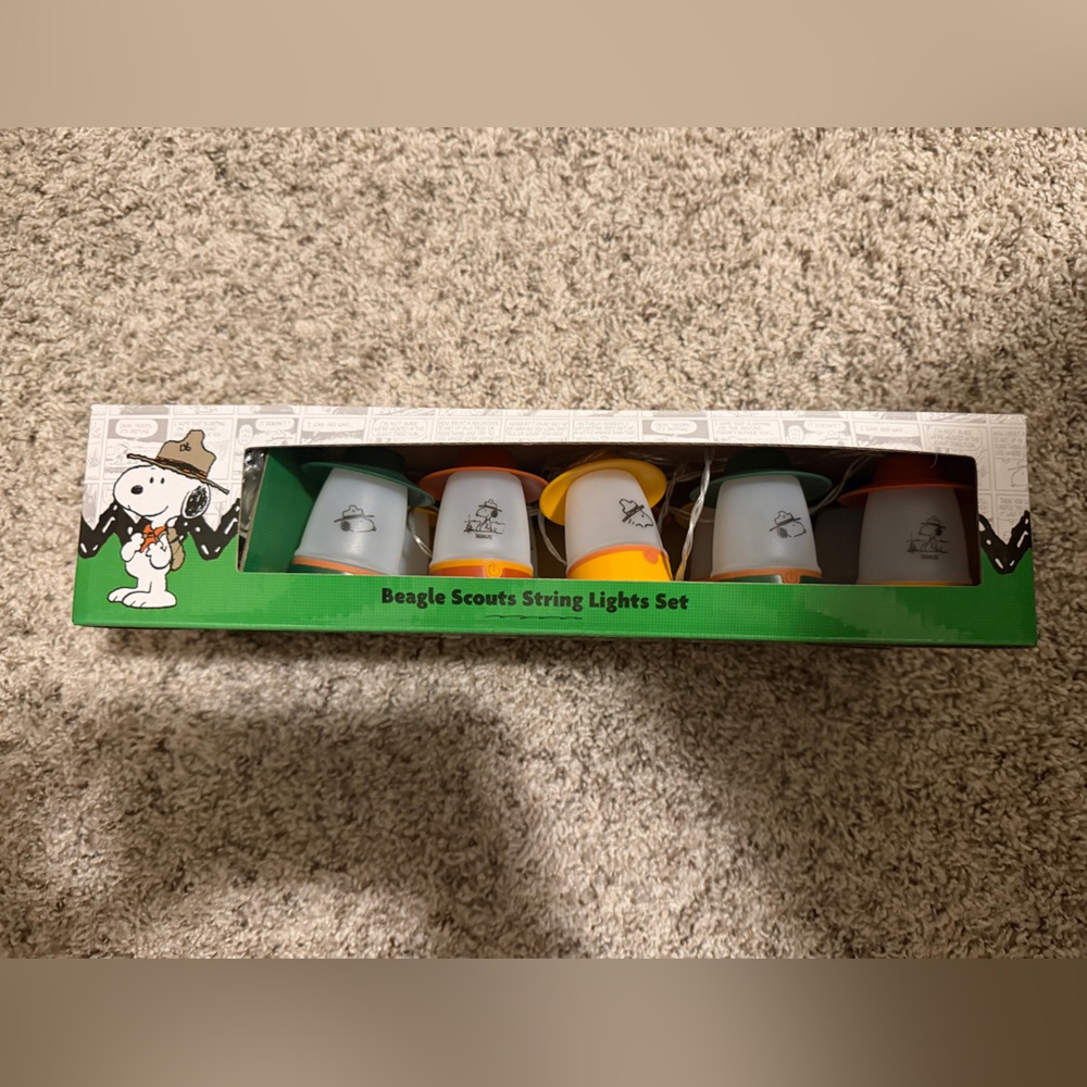 Snoopy peanuts beagle scouts string lights set